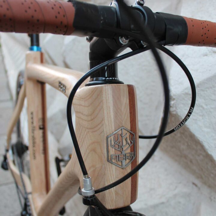 emblema-bicicletta-in-legno-Fibrabike-citibyke-telaio-in-legno-artigianale-made-in-italy-IMG_9561
